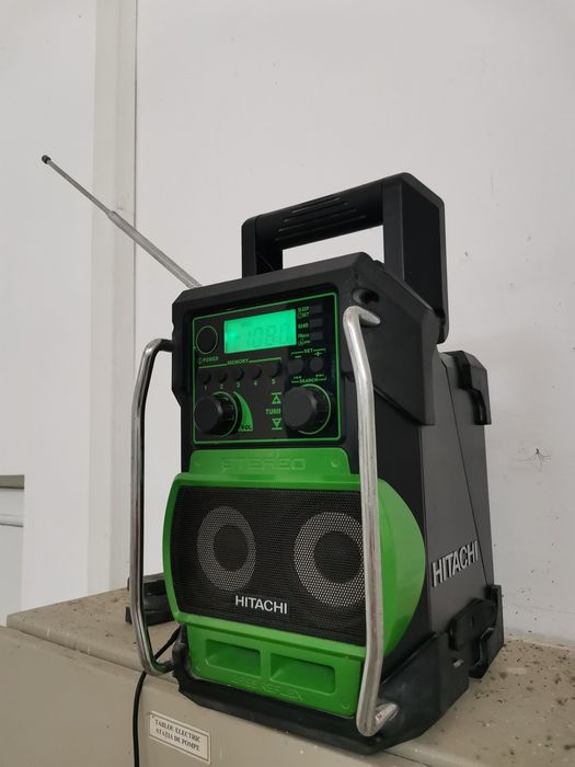 Hitachi koki radio usb aux