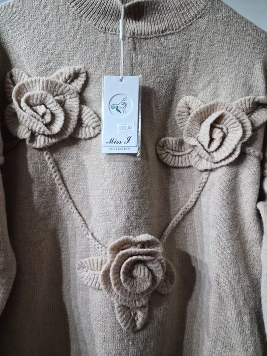 Pulover NOU, mărime universală