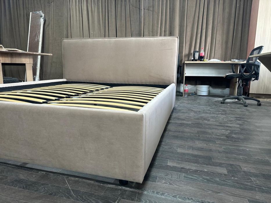 Кровать 180 на 200