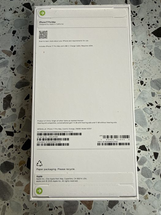 iPhone 17 pro Max Cosmic Orange( portocaliu) 246g sigilat neverlocked