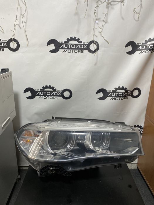 Far dreapta bixenon BMW X5F15 X6F16 cod 7290054