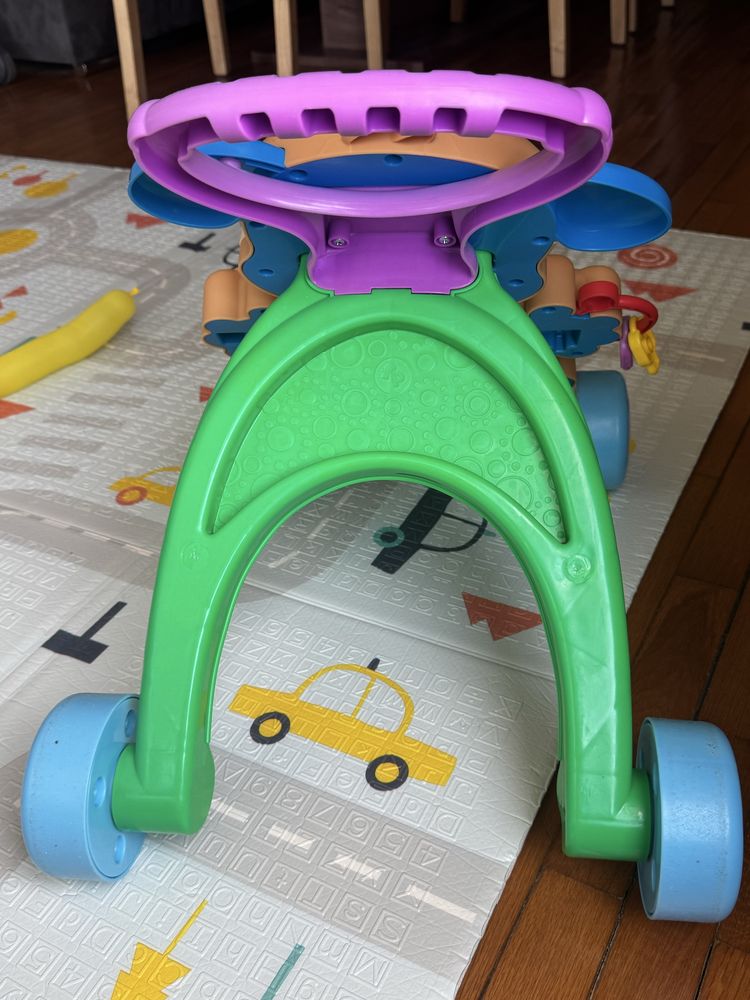 Уокър Fisher Price