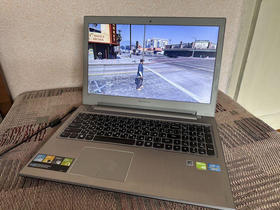 Мощный ноутбук CORE i5 + 8 ГБ ОЗУ