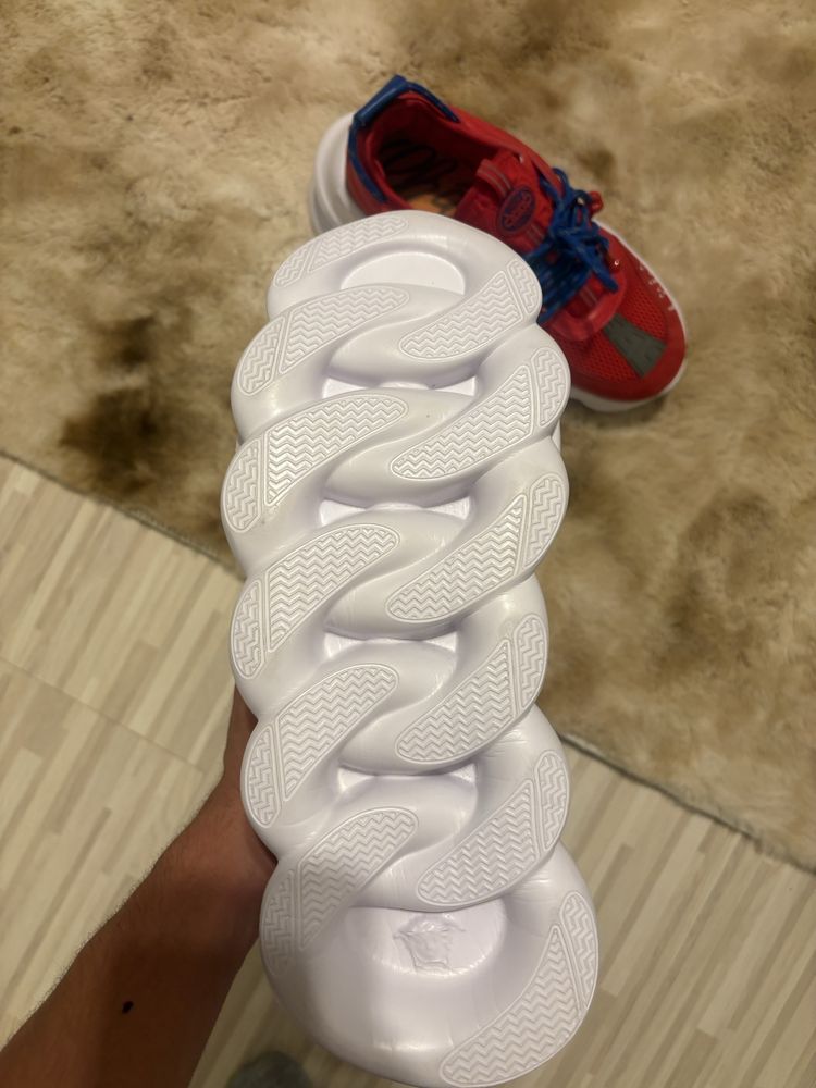versace chain reacion