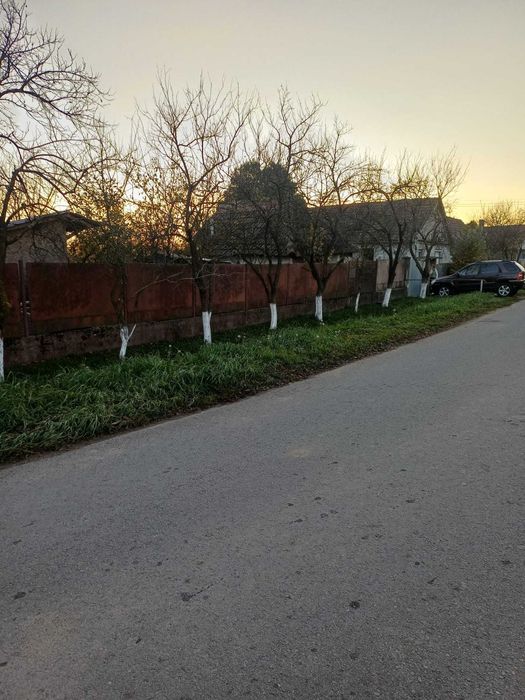 Casă de vânzare la țară – teren generos, locație liniștită