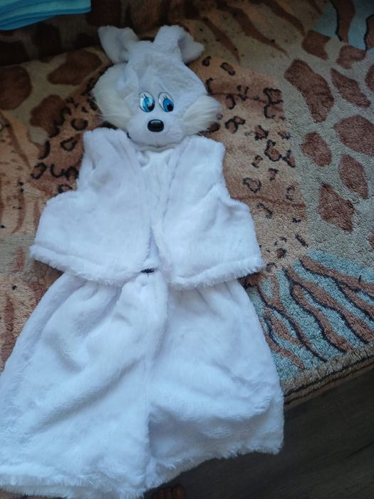 Продам костюм зайчика