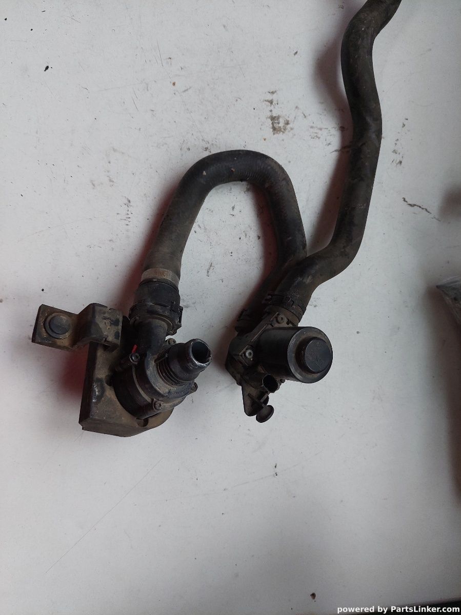 Pompa recirculare apa BMW 5 (E60) [ 2001 - 2010 ] OEM 1147412174