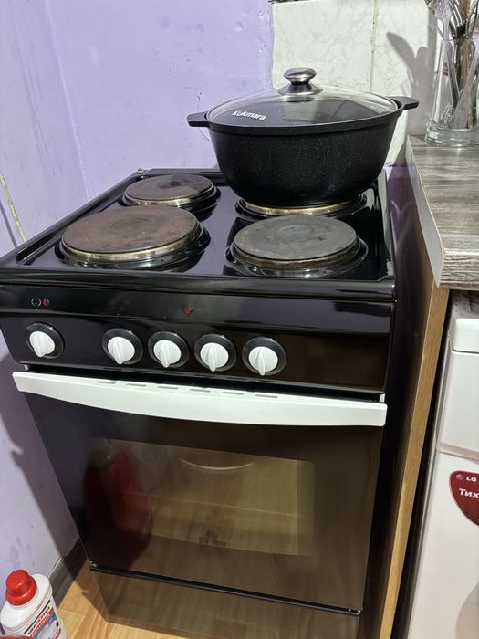 Продам электроплиту в рабочем состоянии