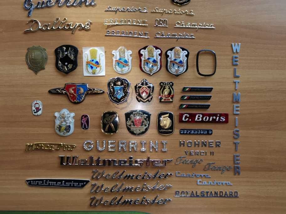 Embleme/Sigle/Steme/Ornamente_-_Acordeoane/Armonici