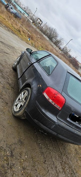 Piese ușa bara fuzeta far  motor cutie caseta faruri audi A3 2005