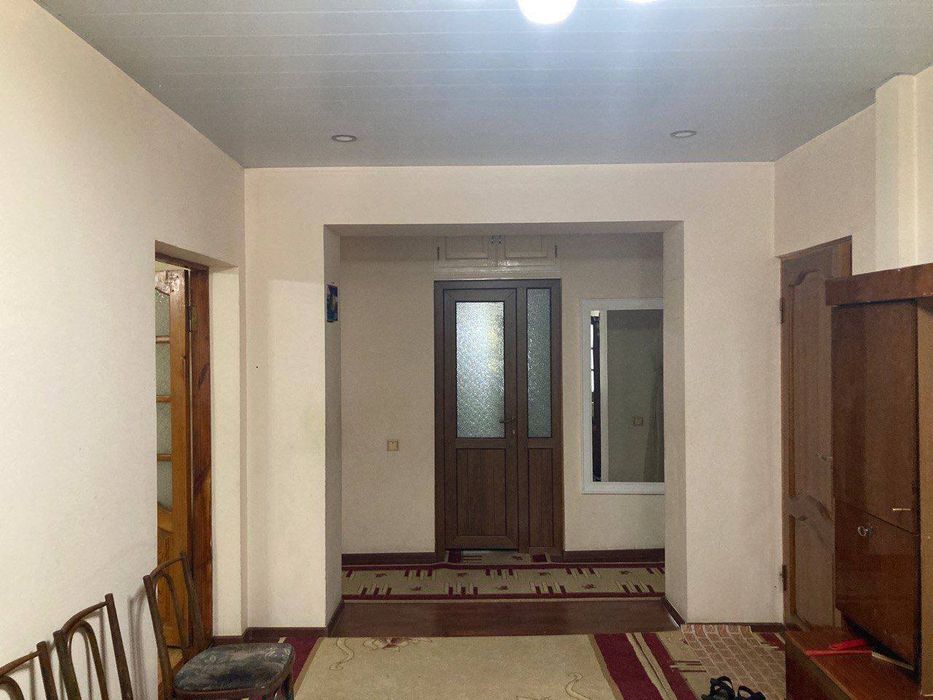 Олмазор район. 4-хона. Ремонтлари бор. Мебель. Балкон-2×10. Майдони-13