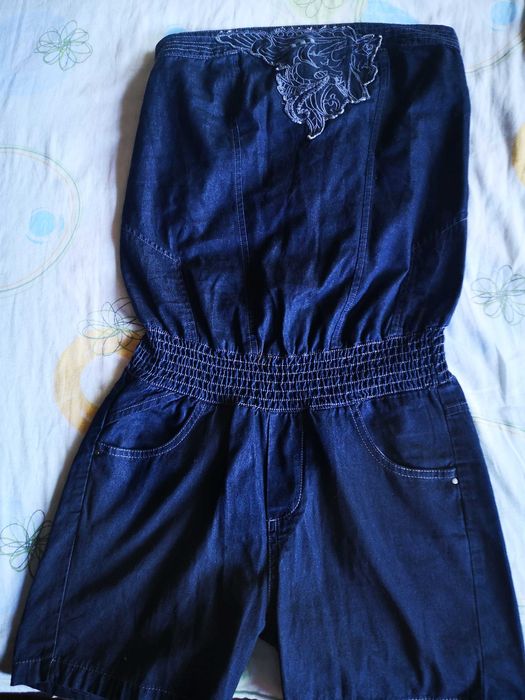 Salopetă denim nouă
