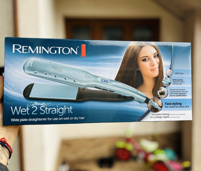 Placă de îndreptat părul Remington Wet2Straight S7350