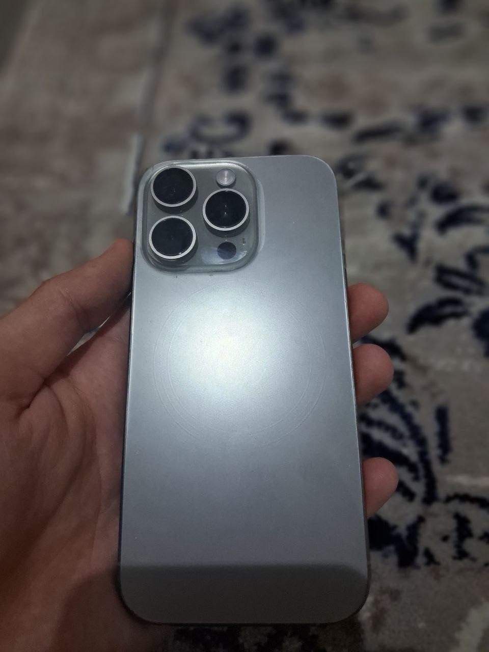 Iphone 16 pro natural titanium