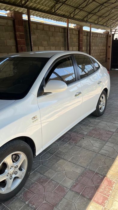 Продам машину Хундай