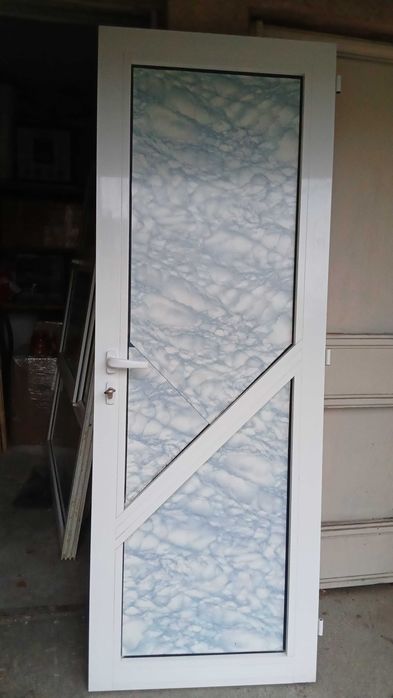 Usa termopan baie cu oglinda + toc  in stare buna