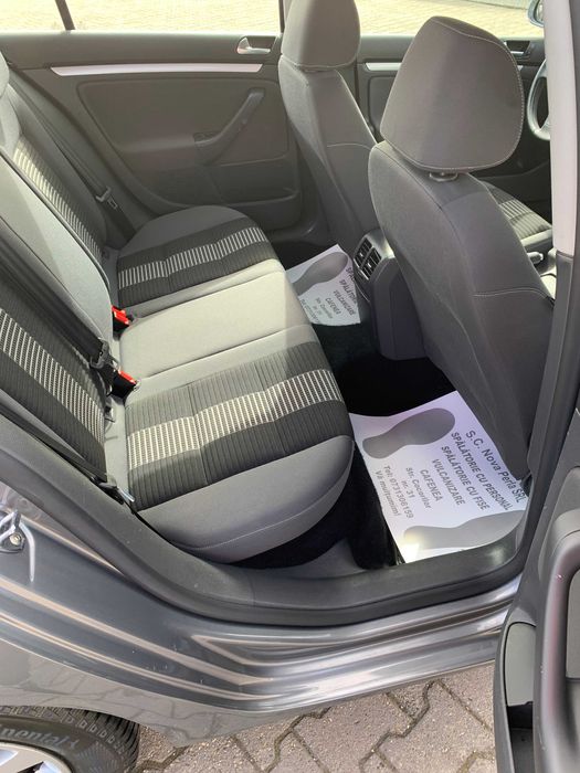 Volkswagen Golf 5 United Benzina 1.6 MPI 102 cp BSE Impecabil