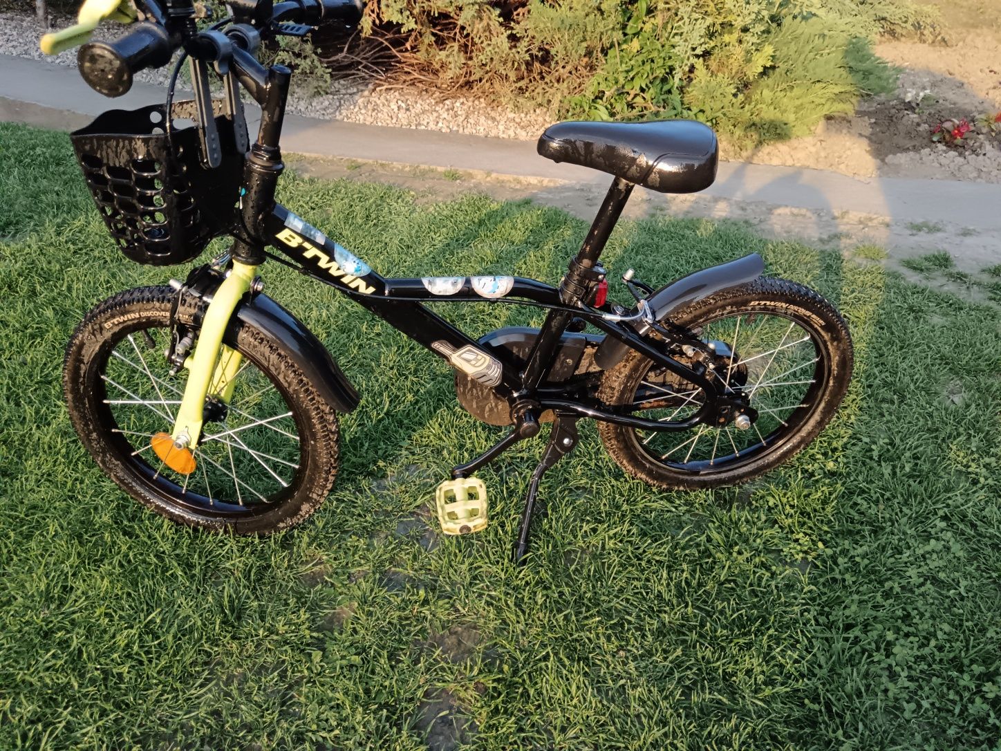 Bicicletă 16 inch 4-6 ani DISCOVER 500 Albastru Copii
