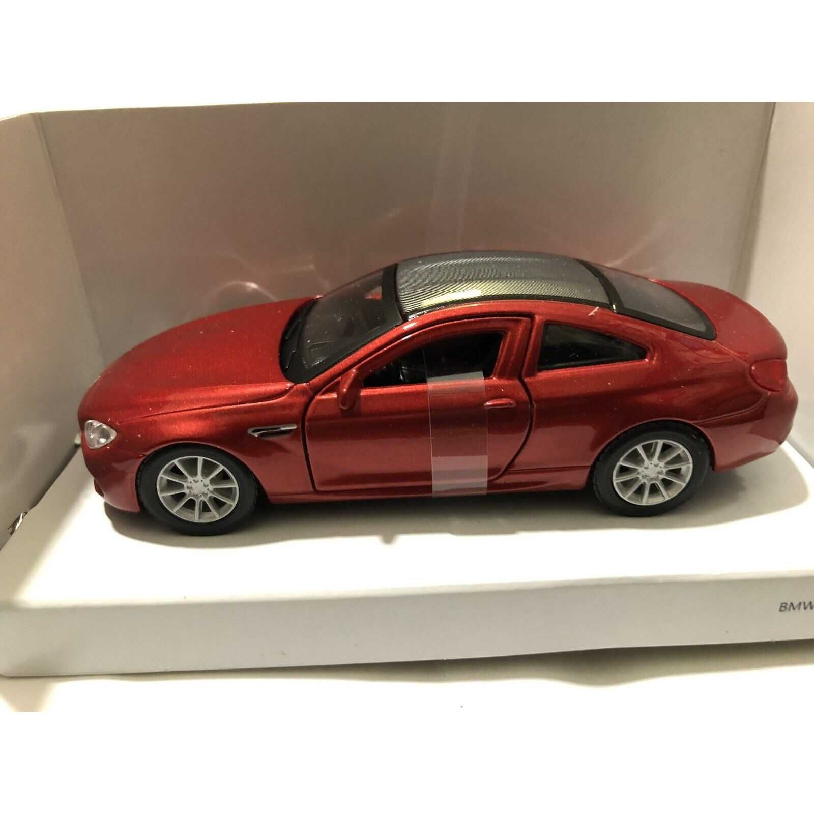 Masinuta Diecast Metal Pullback Car BMW M6 scara 1:41