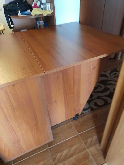 Vând masă pliabila