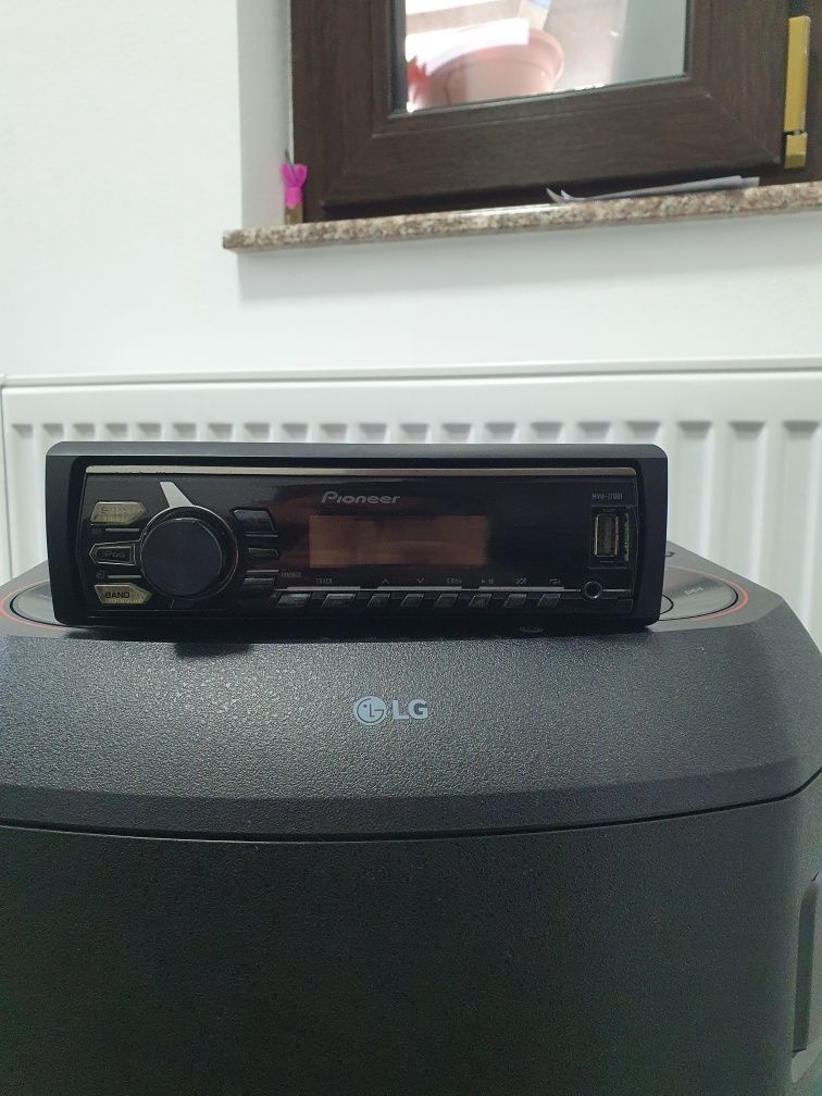 Radio MP3 Player auto Pioneer MVH-170UI, 4x50W, USB, AUX, Iesire Subwo