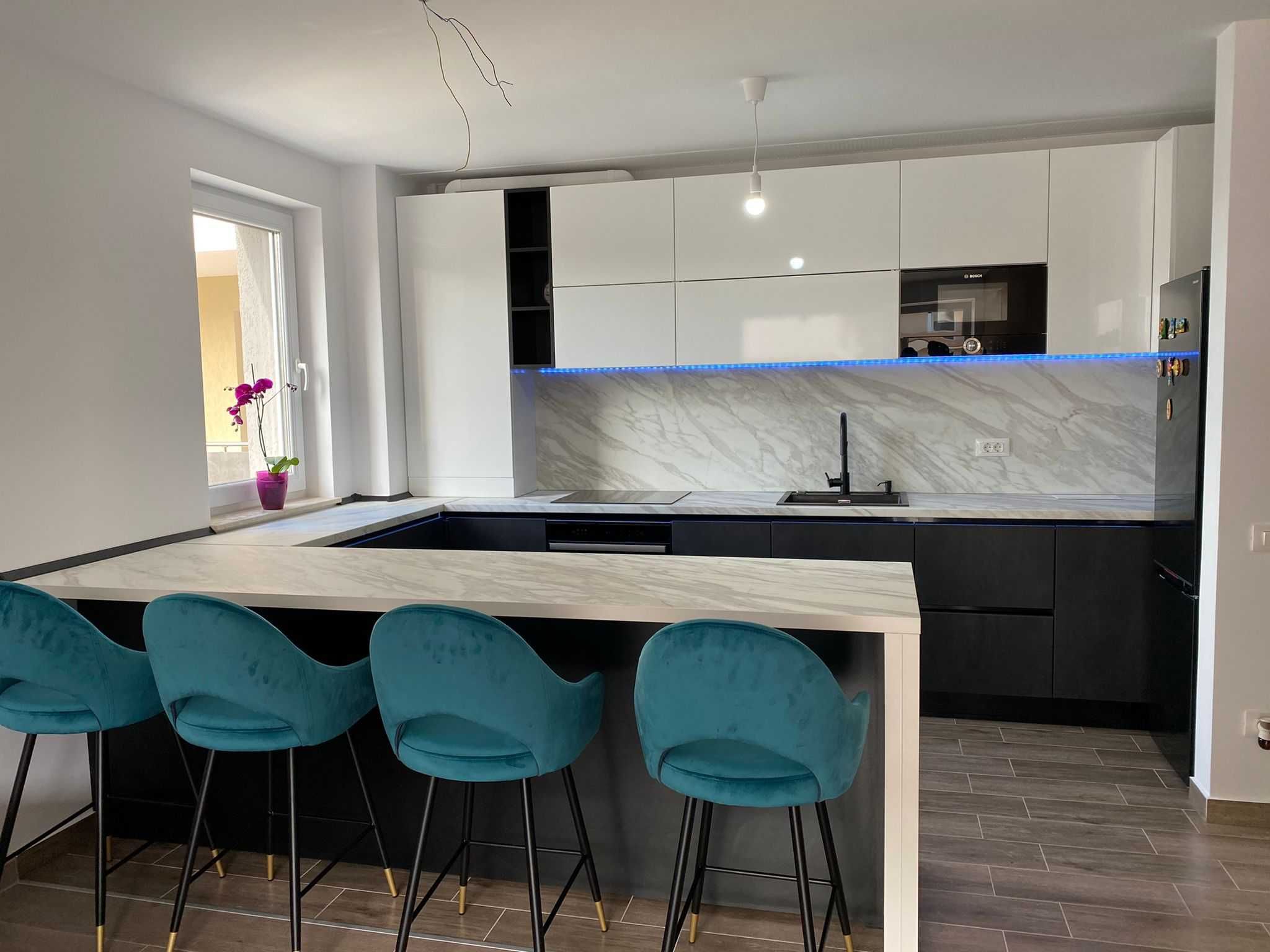 Mobila la comanda  apartamente ,case ,birouri,