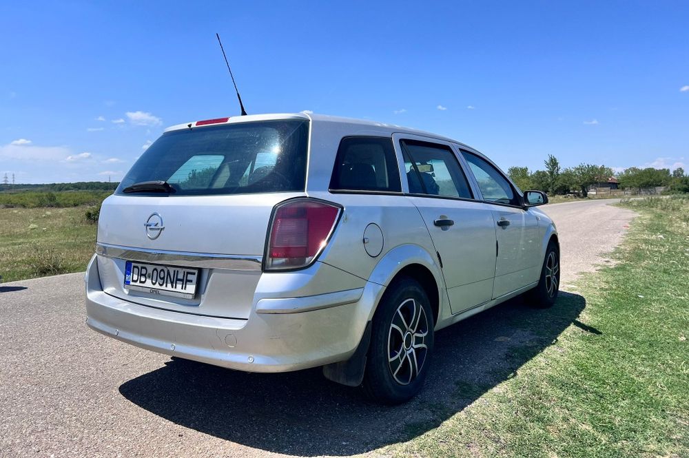 Vând Opel Astra H