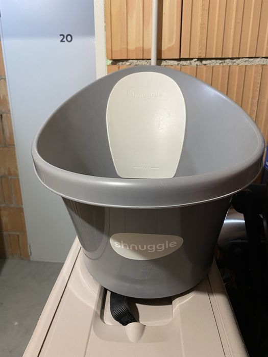 Cadita pentru bebelusi Shnuggle