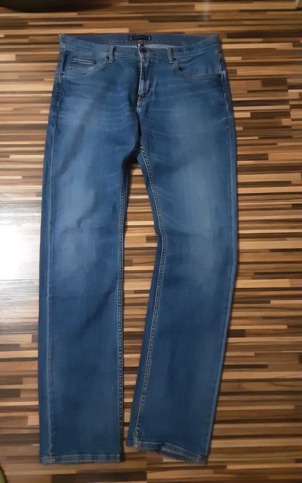 W36 L36 Tommy hilfiger оригинални дънки