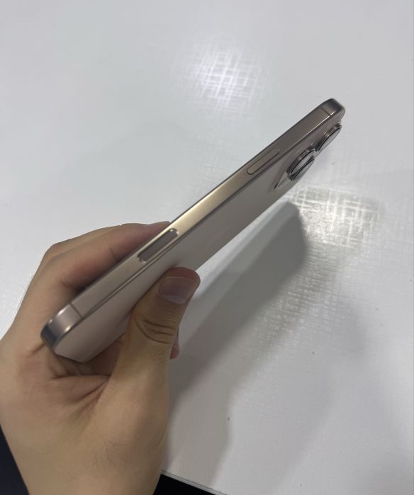 iphone 16 pro max 256gb Sim Desert titanium