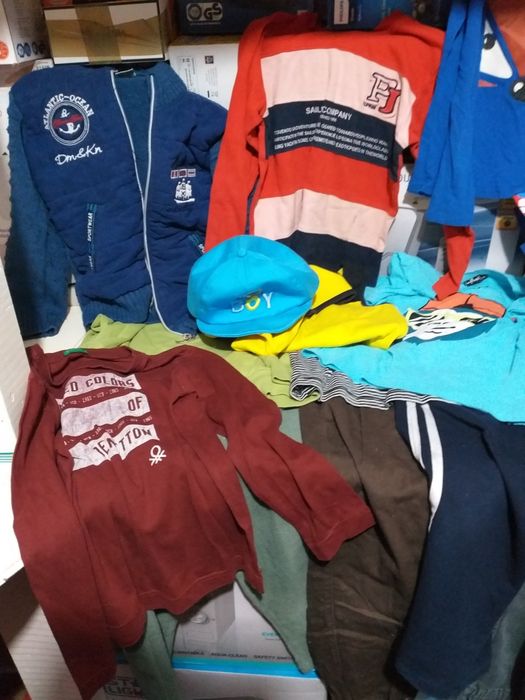 Lot Haine 30 Articole Nr 100-120 sezon Rece