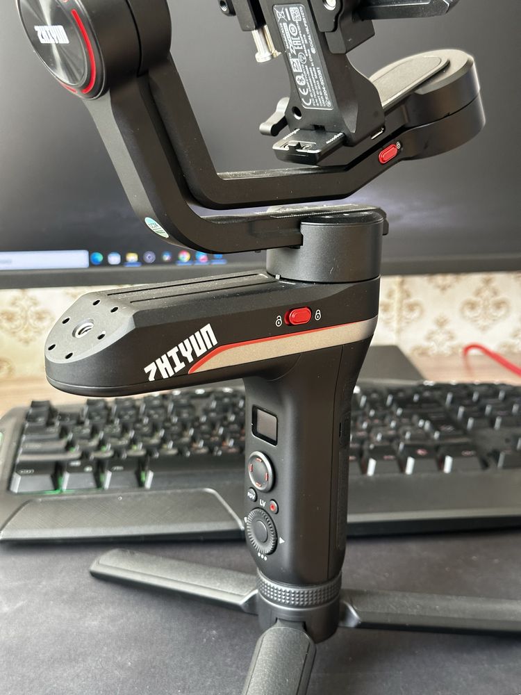 Стабилизатор Zhiyun Weebill S