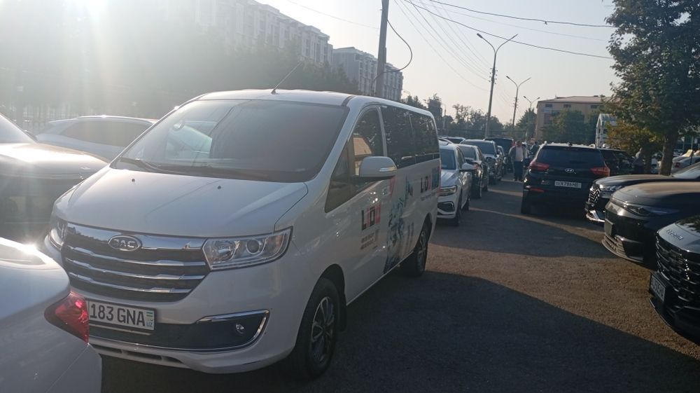 Жак м3 минивен 9 местный