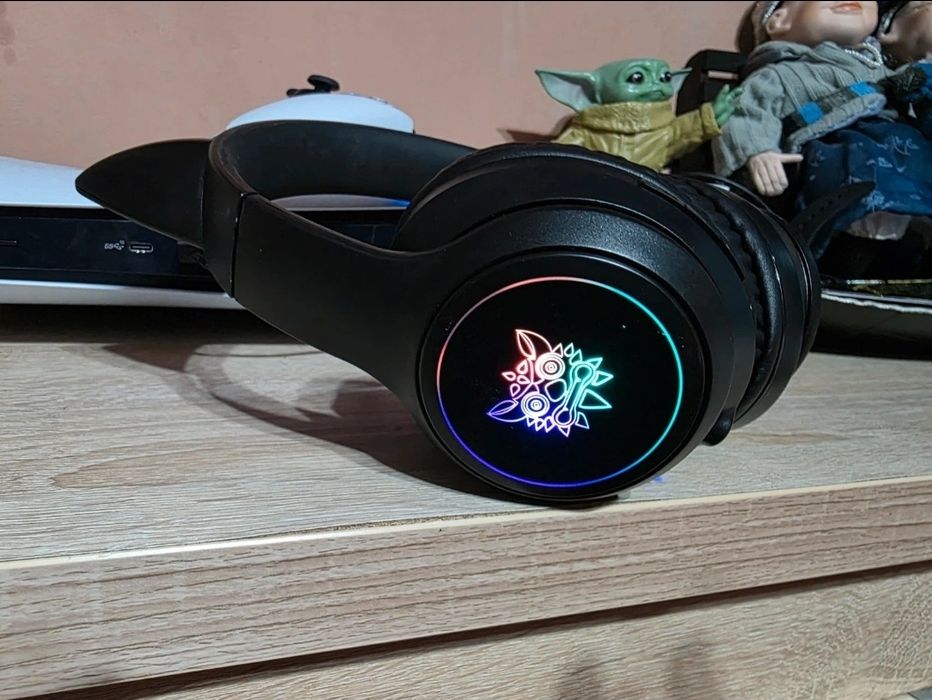 Onikuma K9 Over Ear casti gaming cu conexiune 3,5mm / USB Cat Ears