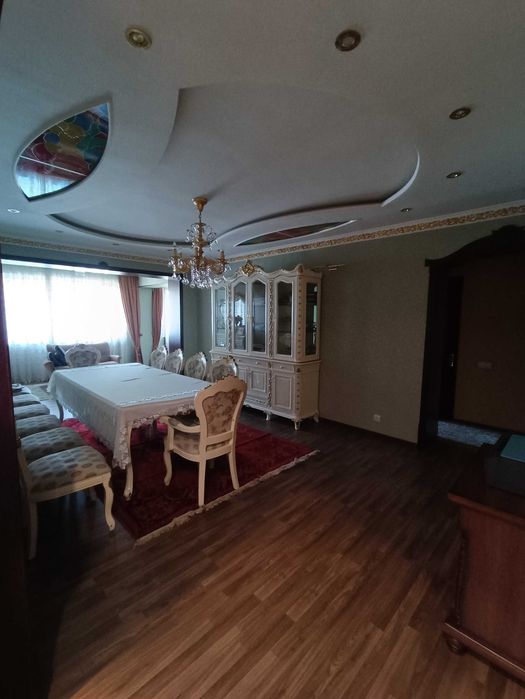 Продается 3+4 комн. квартира Дархан на улице  Кары Ниязова СУПЕР!!