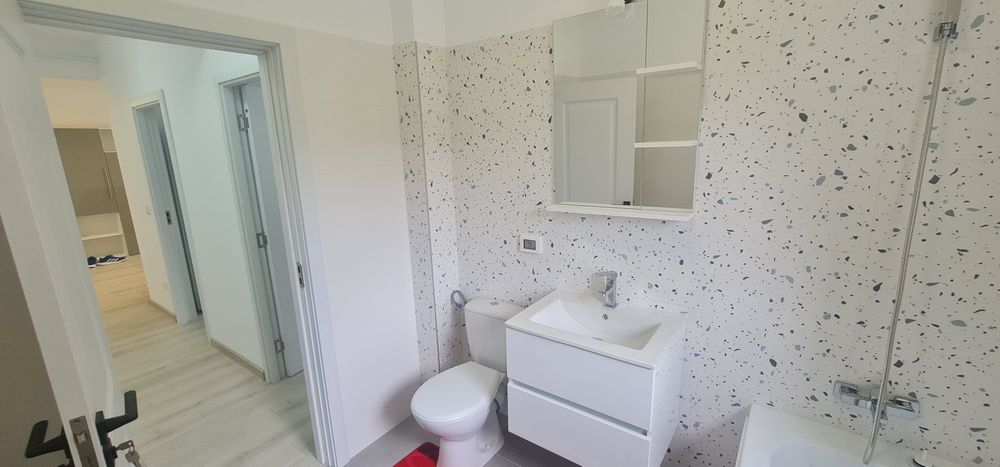 Închiriez apartament în Fălticeni