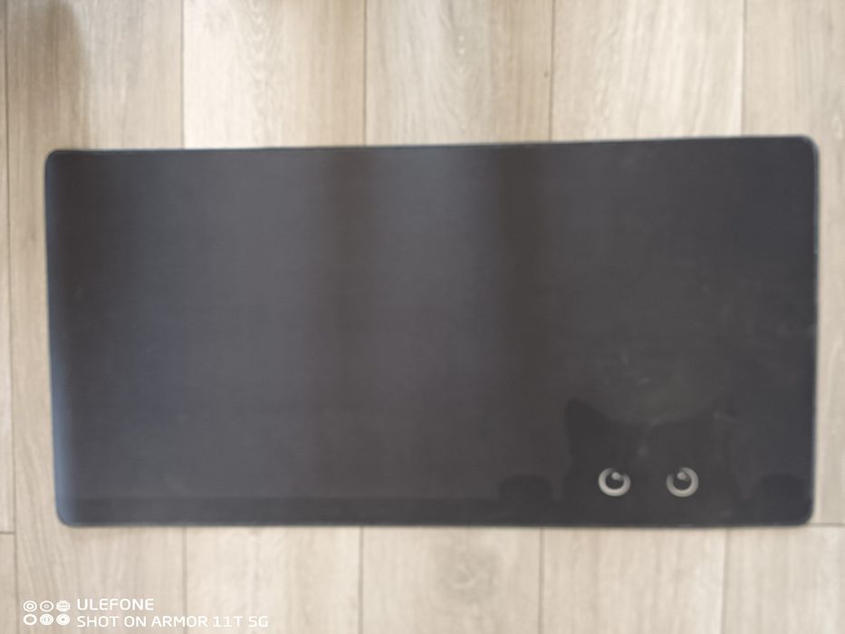 Vand mousepad negru mare