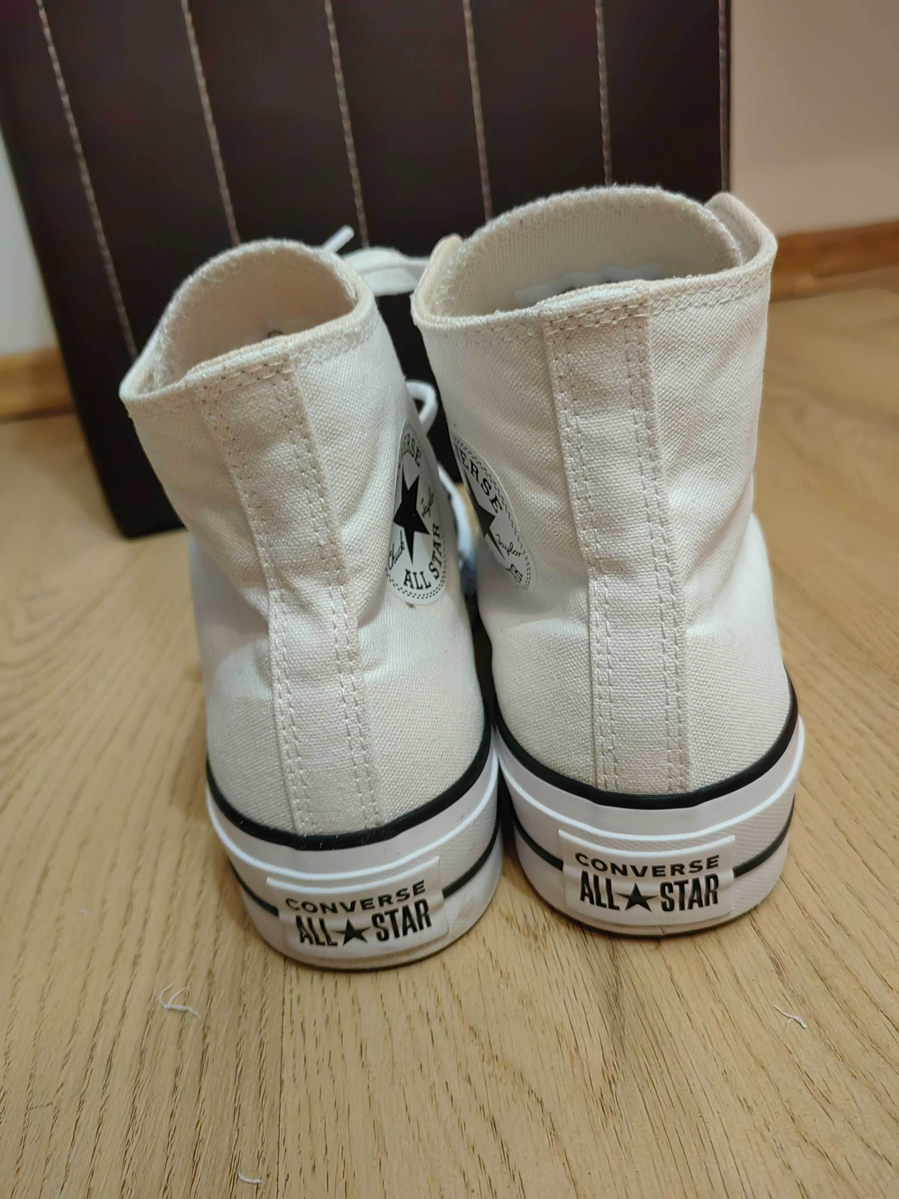 CONVERSE кецове.