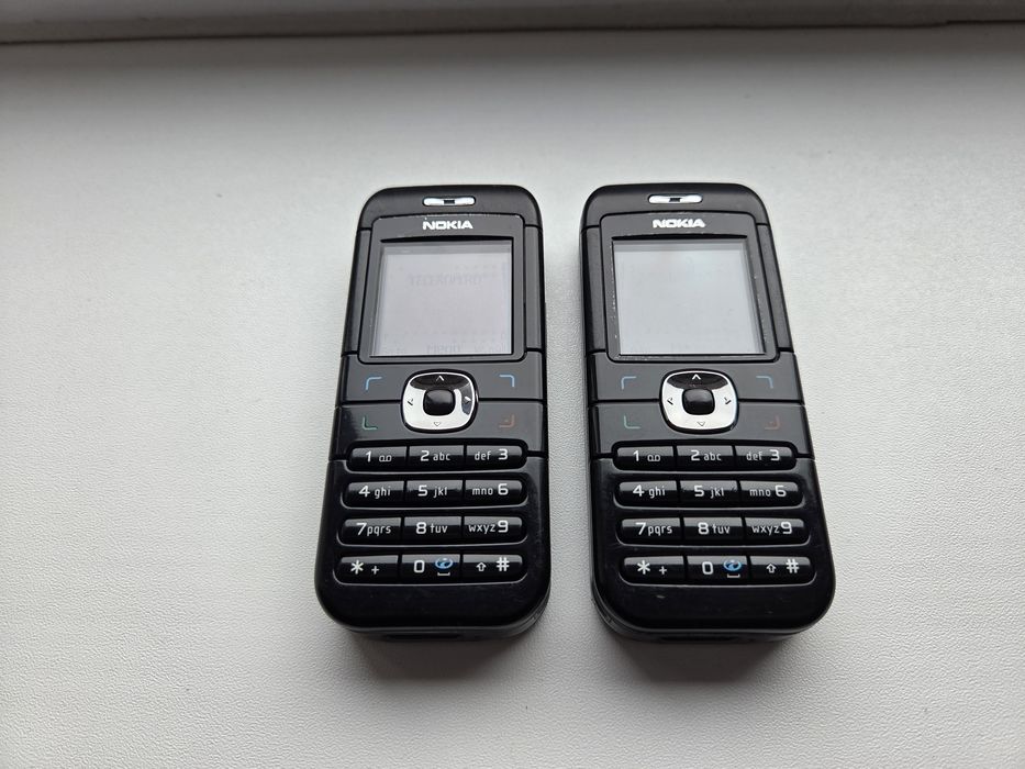 Nokia 6030 - telefon simplu cu butoane