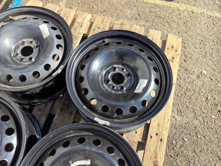 16 цола 4 х 98 мм Алфа Ромео / Фиат / Ланча / Ситроен НЕмо