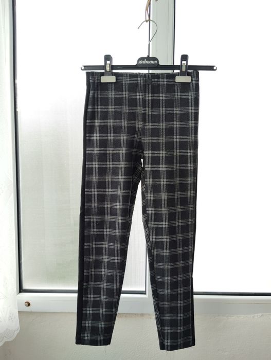 Pantaloni și treninguri