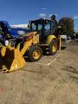 Inchiriez buldoexcavator cu picon
