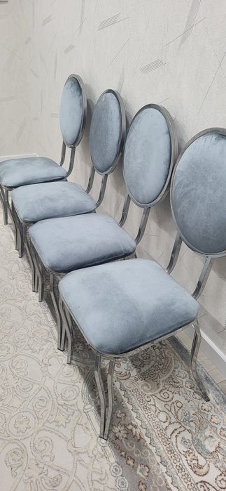 Продаётся стулья