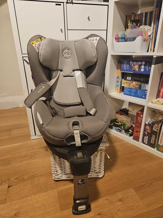 Scaun auto Cybex Gold Sirona S i-Size – cu Isofix, rotire 360°