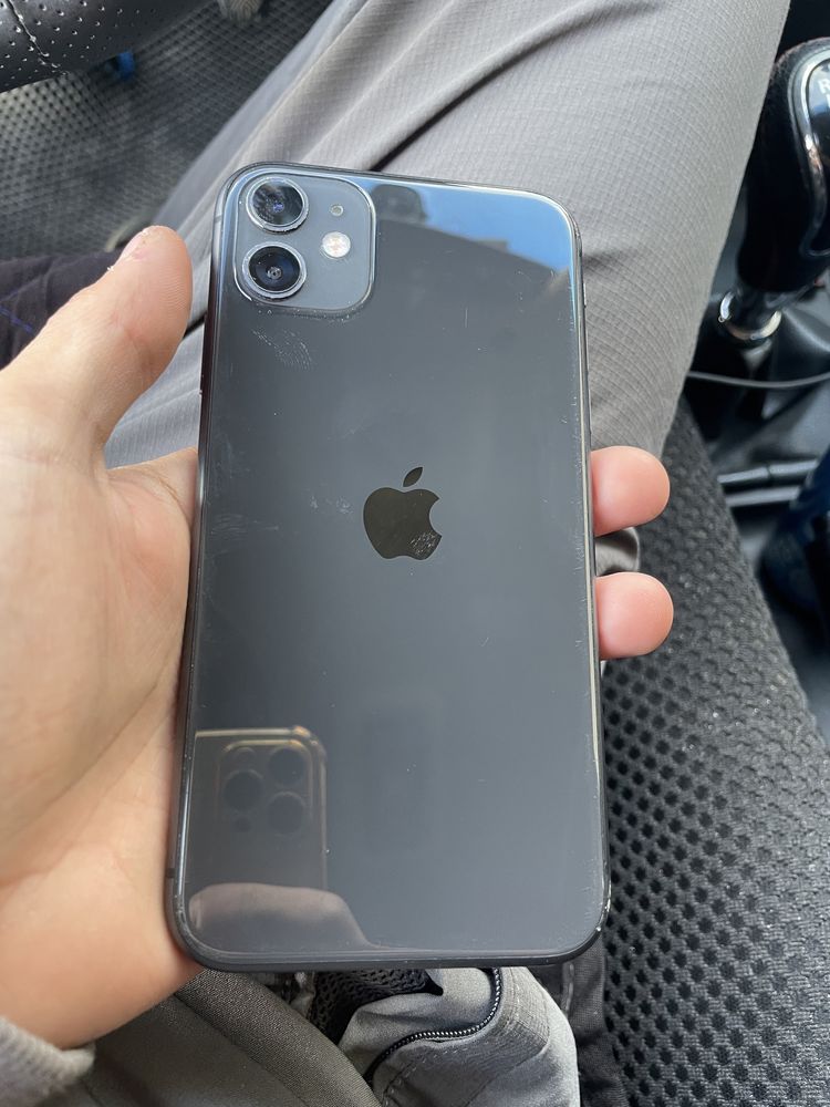 iPhone 11 в хорошем сост
