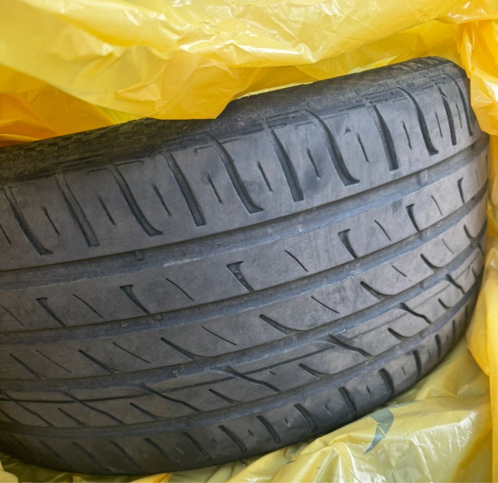 Anvelope vara 235/40 R18