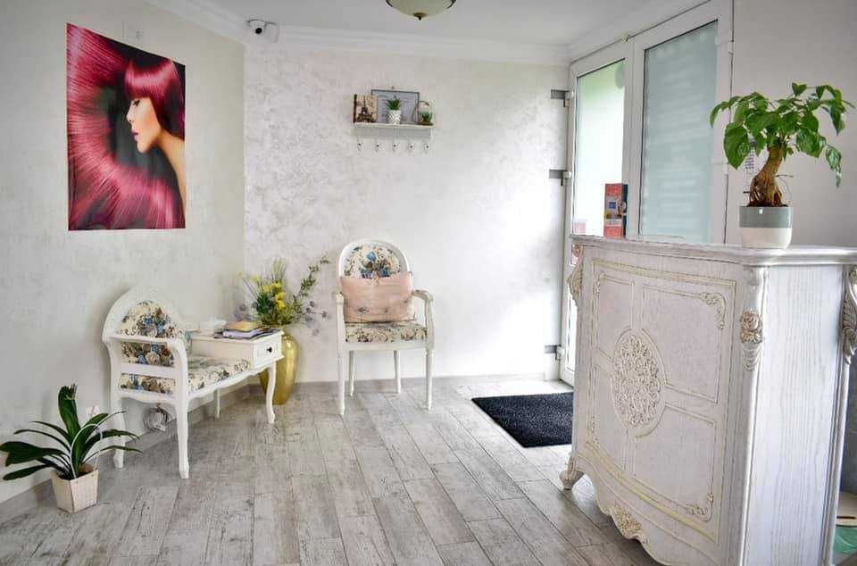Post de lucru pentru coafor/ frizer/ make-up