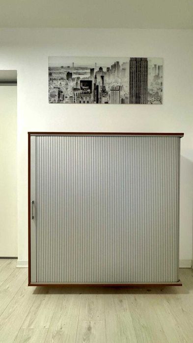 Dulap birou cu usa tip rulou