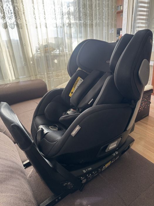 Столче за кола Recaro Salia, IsoFix, i-Size, 40-105 cm, Mat Black