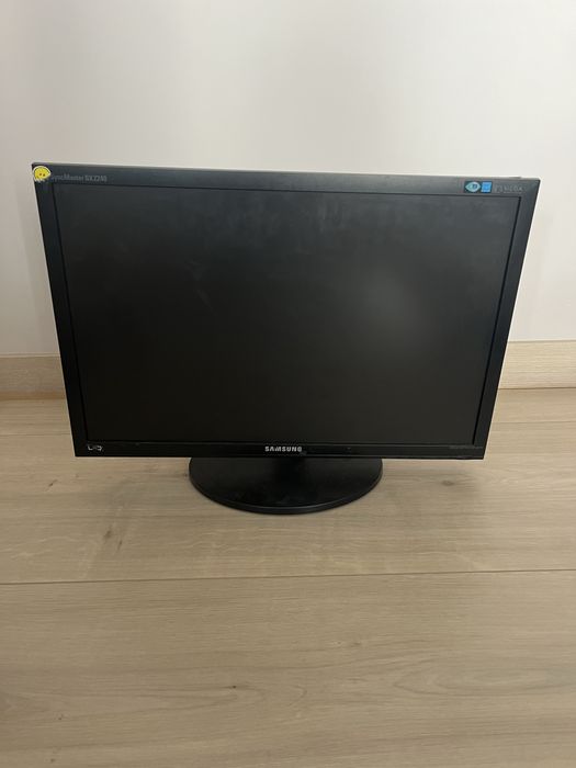 Monitor Samsung - 55 cm diag, reglabil pr inaltime